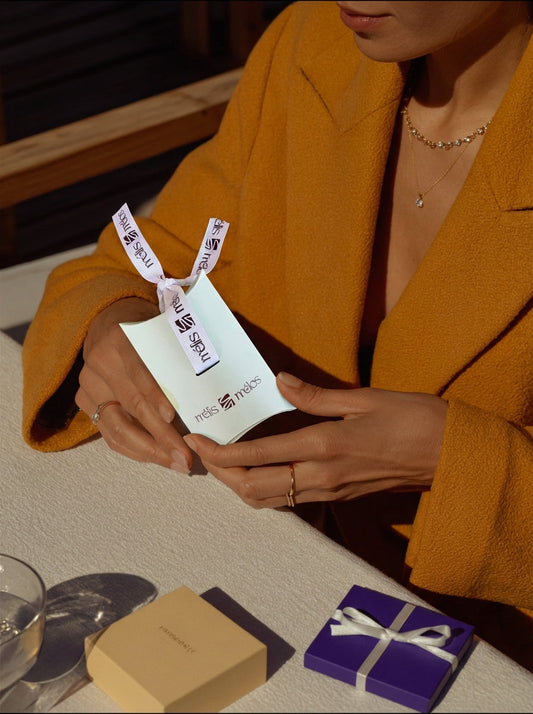 Origineel cadeau voor haar — gepersonaliseerde signetring van Mélis-Mélos
